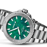 Gent's Steel Relief Bezel Aquis Date Watch