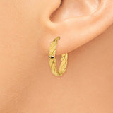 14K 3mm Patterned Oval Hoop Earrings TF868