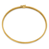 14k Polished Textured and Diamond-cut Twist Pattern 6.20mm Flexible Oval Bangle Bracelet DB697
