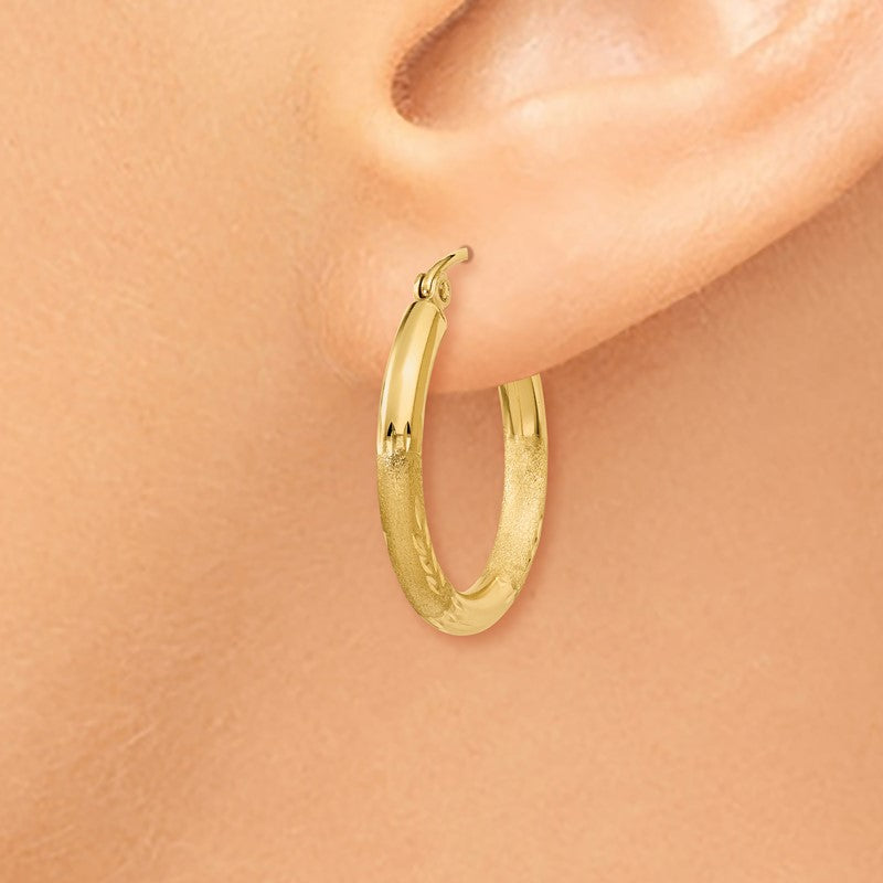 14k 2.5x20mm Satin Diamond-cut Round Tube Hoop Earrings TC245