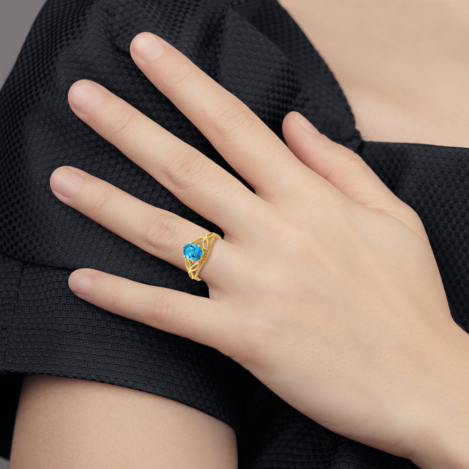 14k Blue Topaz Ring X6102BT
