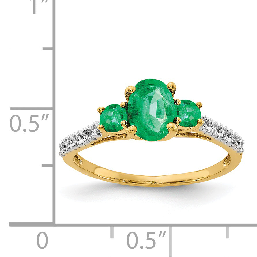 14k Oval Emerald and Diamond Ring RM5775